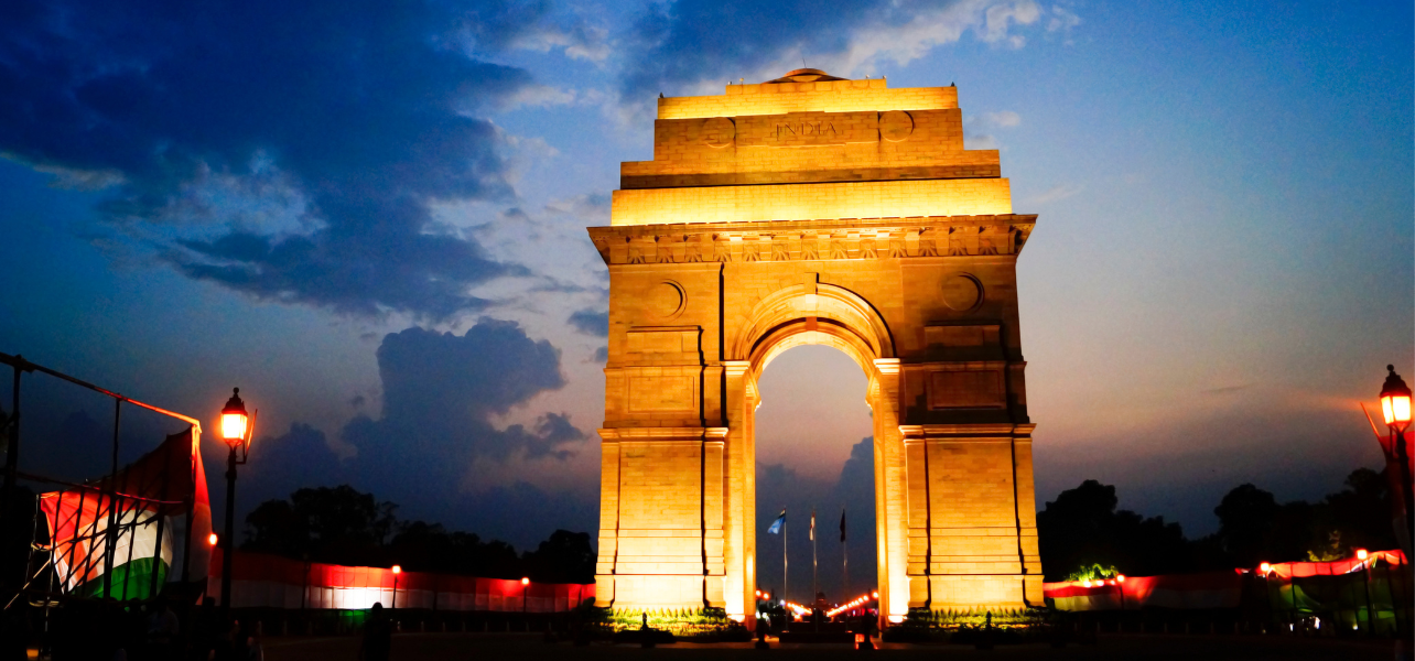 Golden Triangle With Kerala Tour Package india gate delhi night scenic city landmark