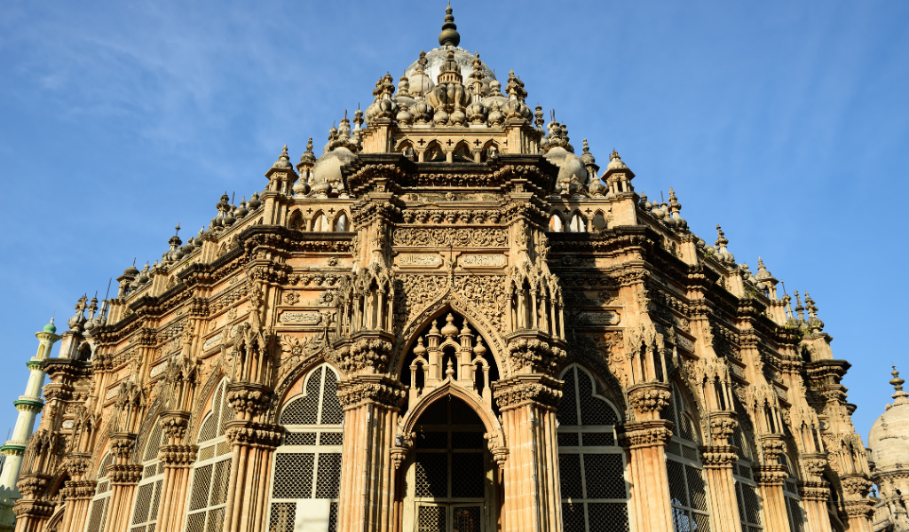 Intricate stone carvings of Mahabat Maqbara Junagadh included in our Gujarat Holiday Tour Package.