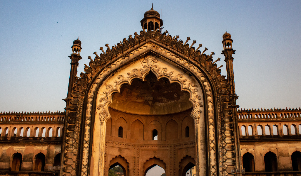 The historic Rumi Darwaza in Lucknow, a key heritage stop included in our expert-led Ayodhya travel package.