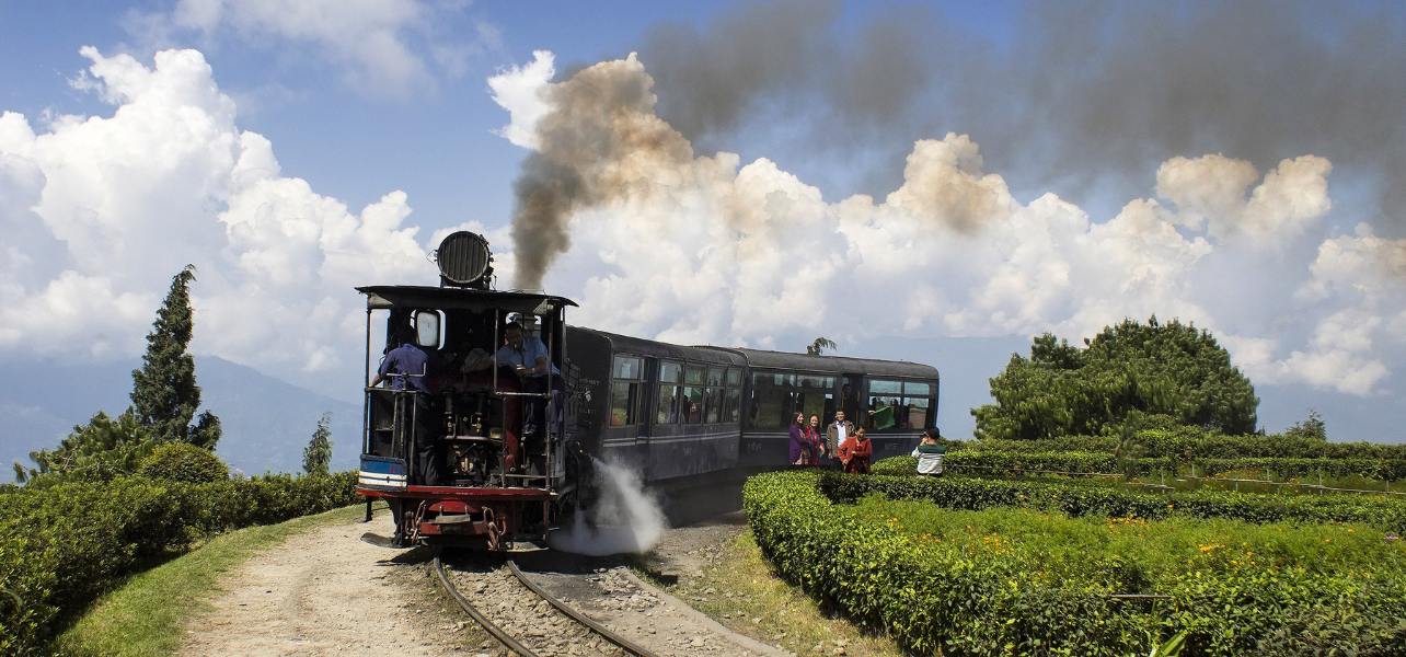 Darjeeling tour Package experience with famous toy train ride through hills