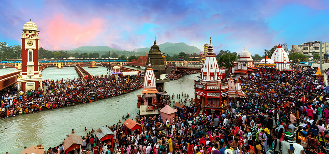 Devotees taking holy bath at Har-ki-Pauri ghat in Haridwar Kumbh Mela during the Ardh kumbh Snan